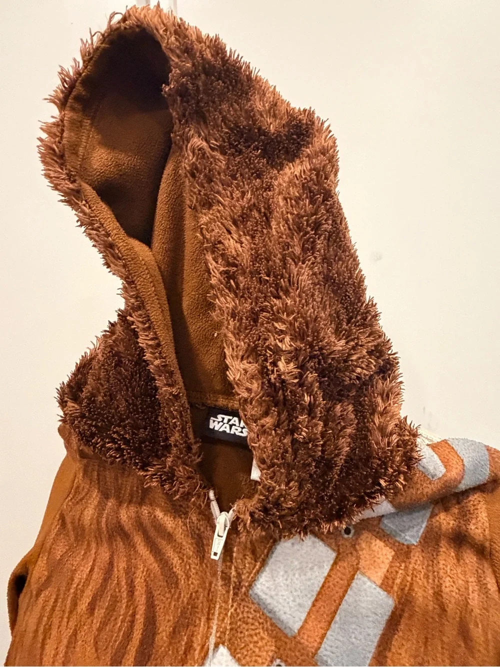 Star Wars Chewbacca /Wookie Brown Hooded Kids PJ/ Costume Onesie - Picture 4 of 5